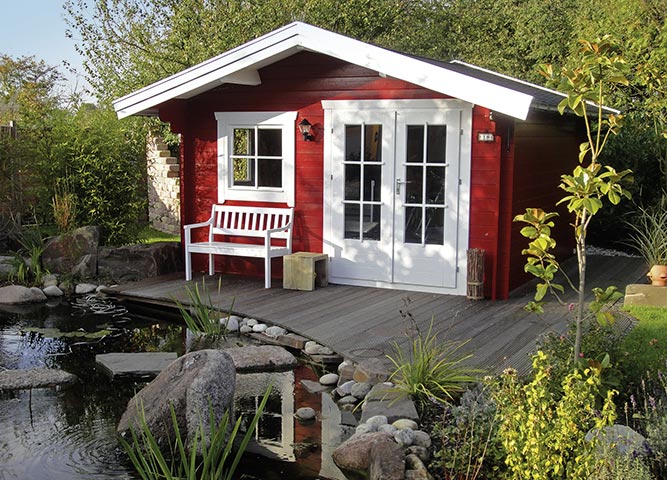 Schwedische Gartenhäuser im Garten von Holz-Hauff in Leingarten