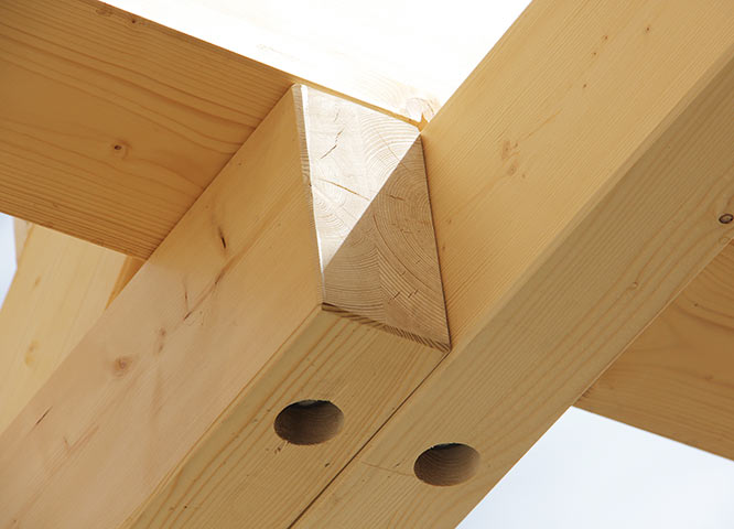 Konstruktionsvollholz im Detail von Holz-Hauff in Leingarten