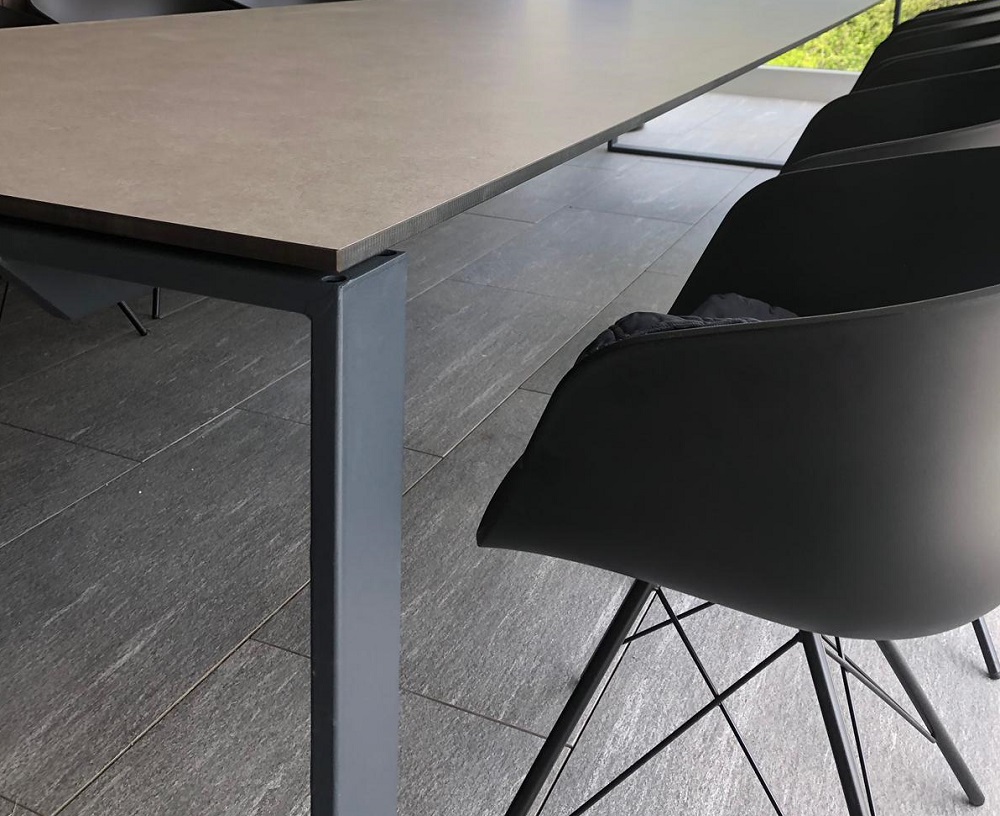 Tisch aus Trepsa Platten | bei Holz-Hauff GmbH in Leingarten