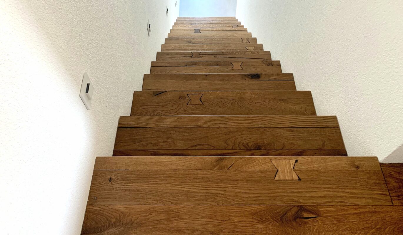 Treppe aus Kährs Parkett Eiche Da Capo Unico | bei Holz-Hauff GmbH in Leingarten