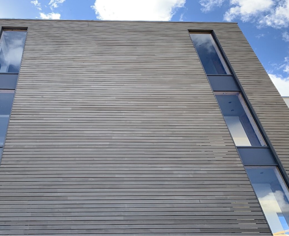 Fassade aus Sibirischer Lärche | bei Holz-Hauff GmbH in Leingarten