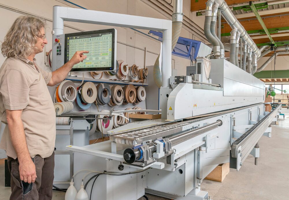 Kantenleimmaschine | bei Holz-Hauff GmbH in Leingarten